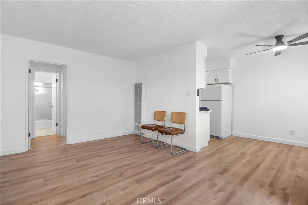 5050 Linden 94 Property Photo 5