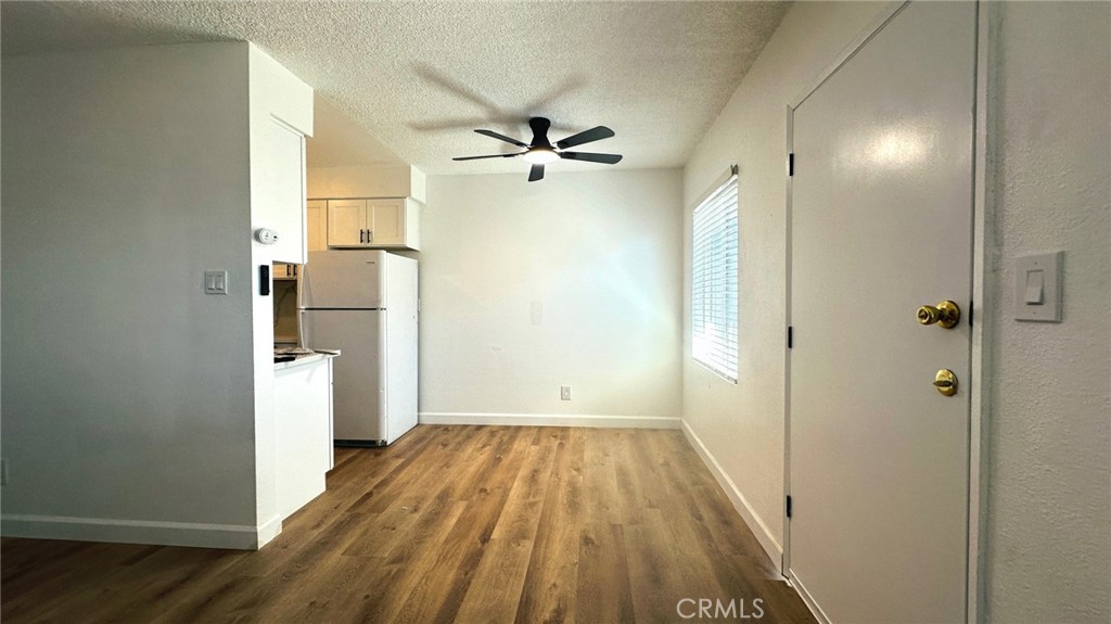 5050 Linden 94 Property Photo 8