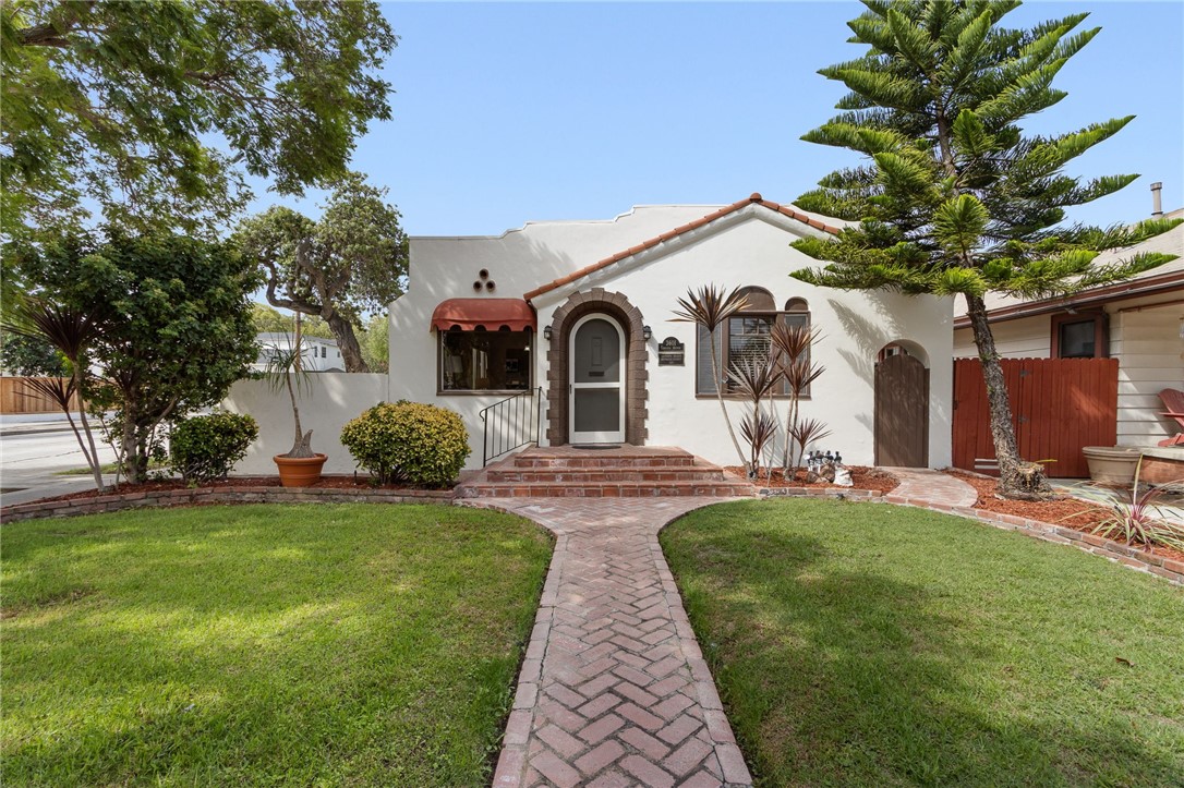 3601 Cerritos Property Photo 1