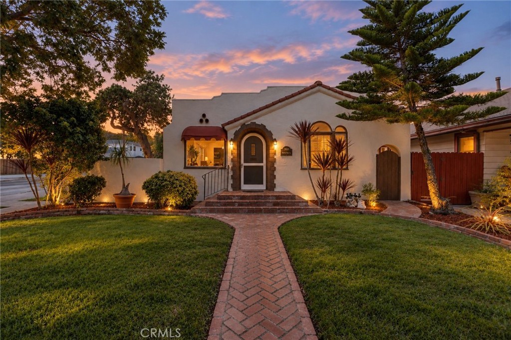 3601 Cerritos Property Photo 2