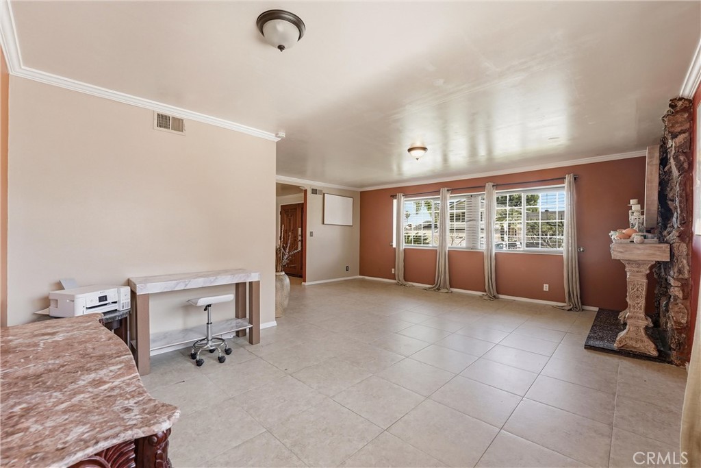 1435 Finegrove Property Photo 17