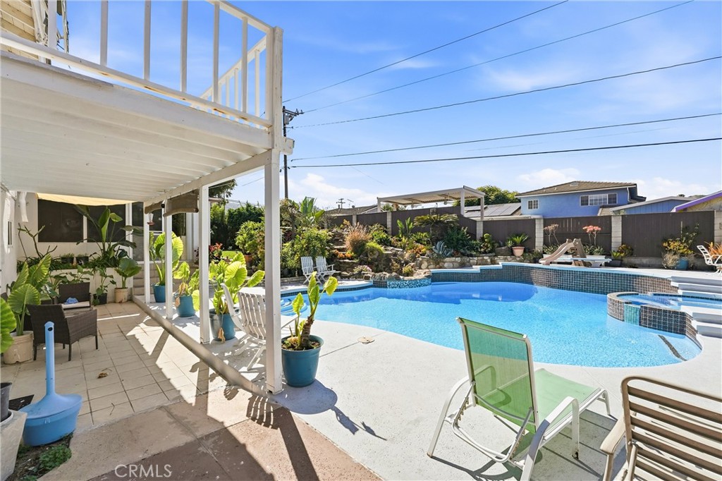 1435 Finegrove Property Photo 37