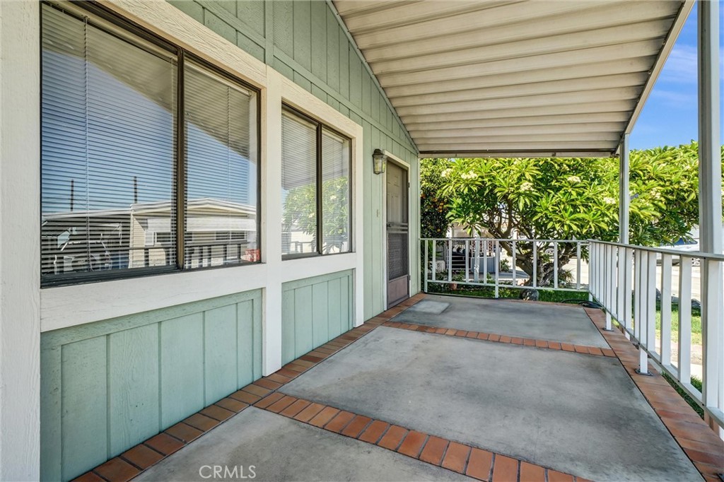 25 Elm Via Property Photo 3