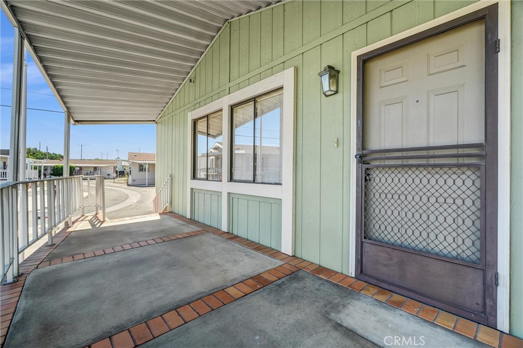25 Elm Via Property Photo 4