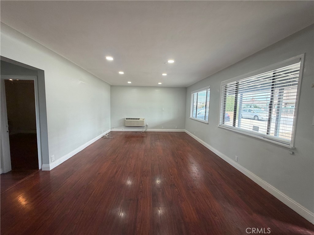 10581 Lexington Property Photo 6