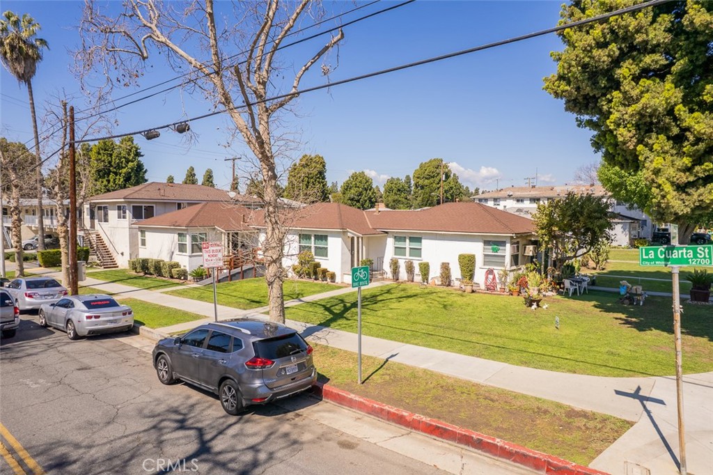 12725 La Cuarta Street Property Photo 2