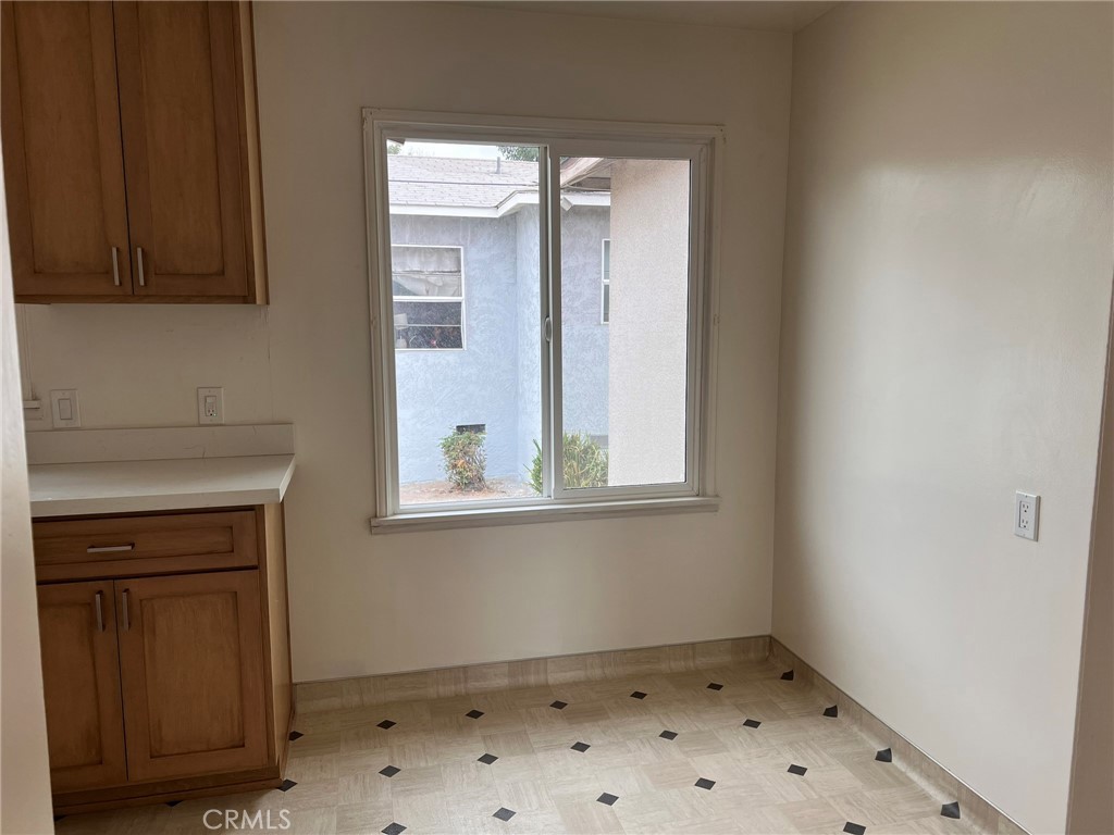 12725 La Cuarta Street Property Photo 6