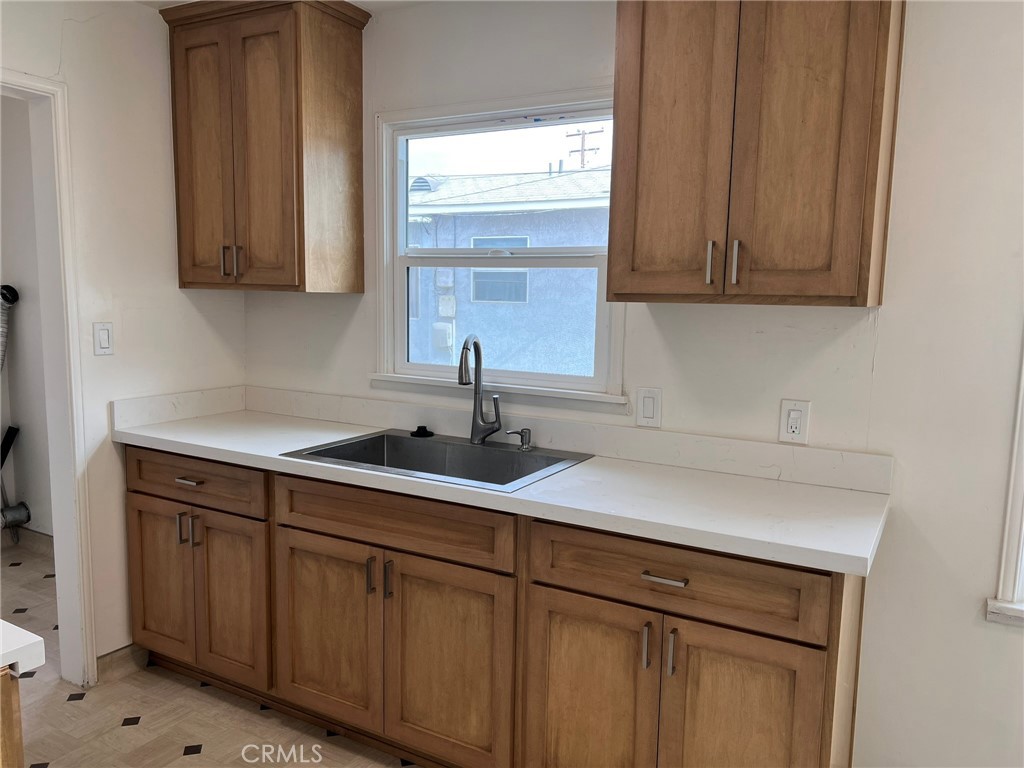 12725 La Cuarta Street Property Photo 9