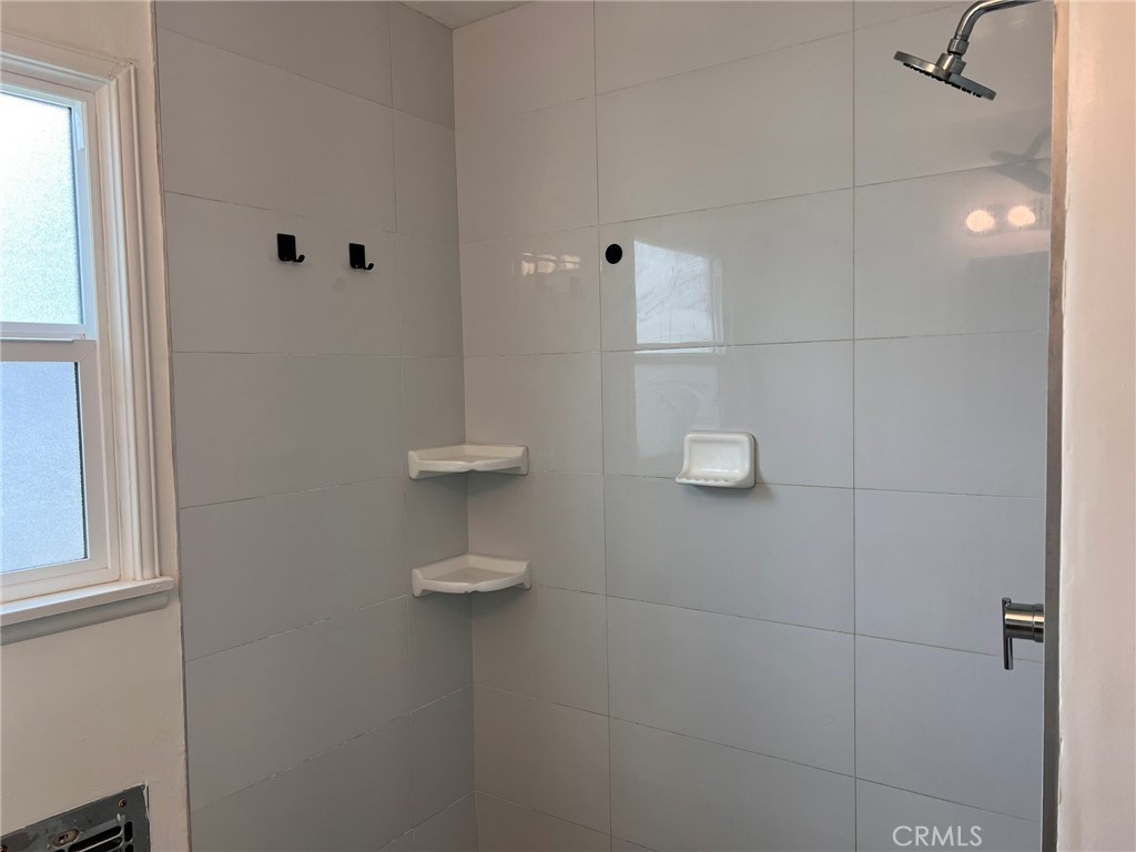 12725 La Cuarta Street Property Photo 21