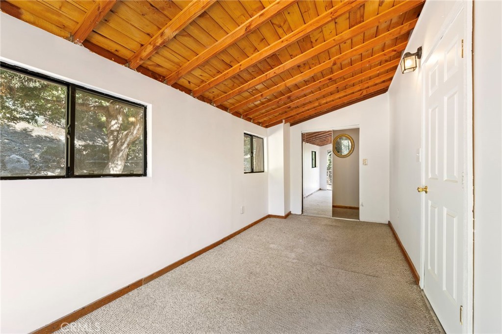 3 Glacier Property Photo 20