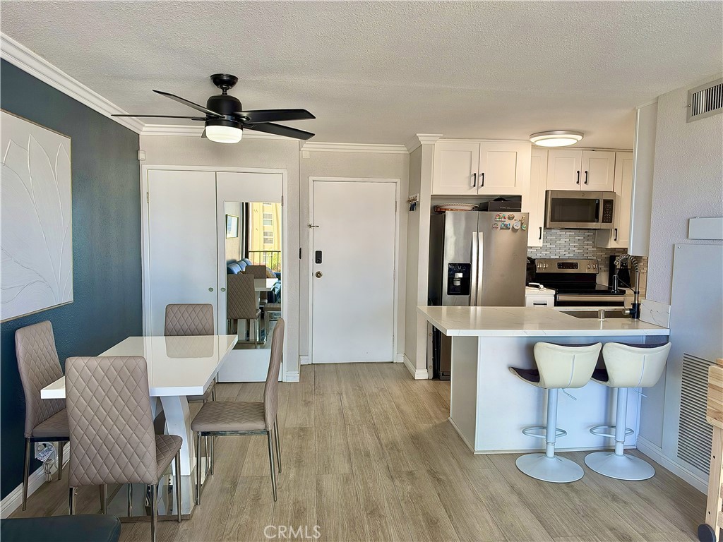1750 E Ocean 404 Property Photo 16