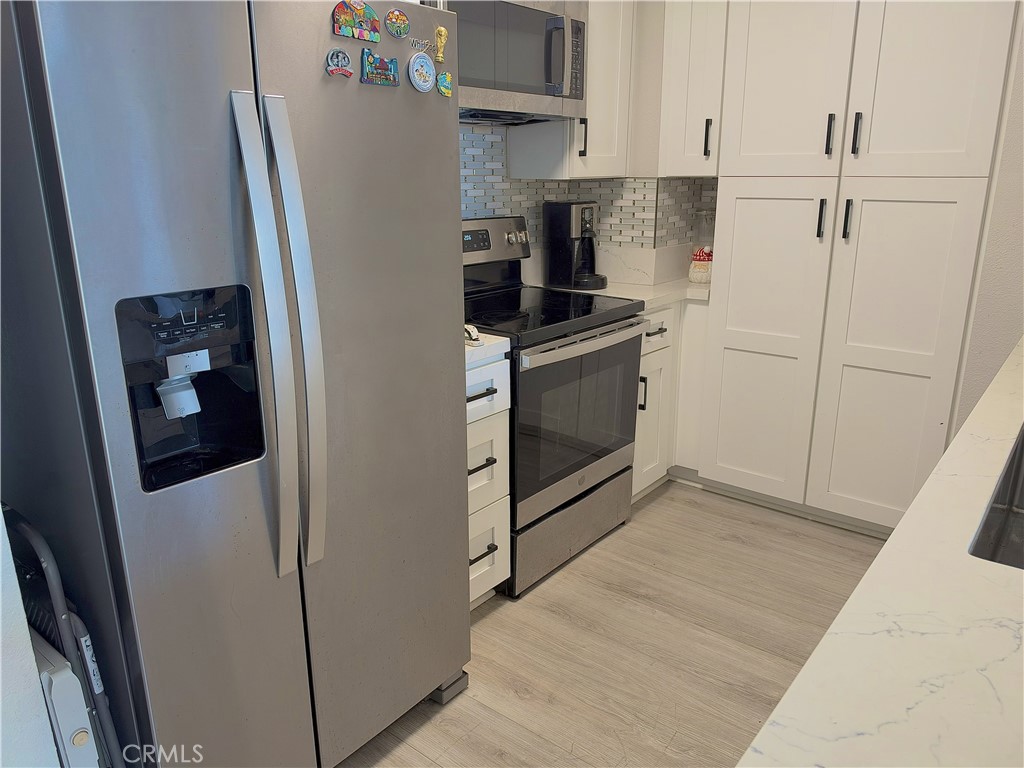 1750 E Ocean 404 Property Photo 22