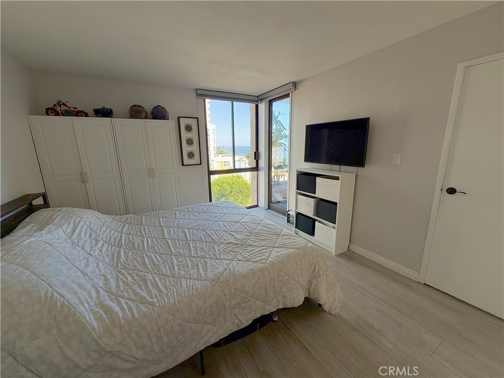 1750 E Ocean 404 Property Photo 32