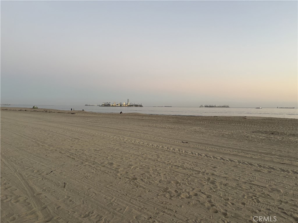 1750 E Ocean 404 Property Photo 57