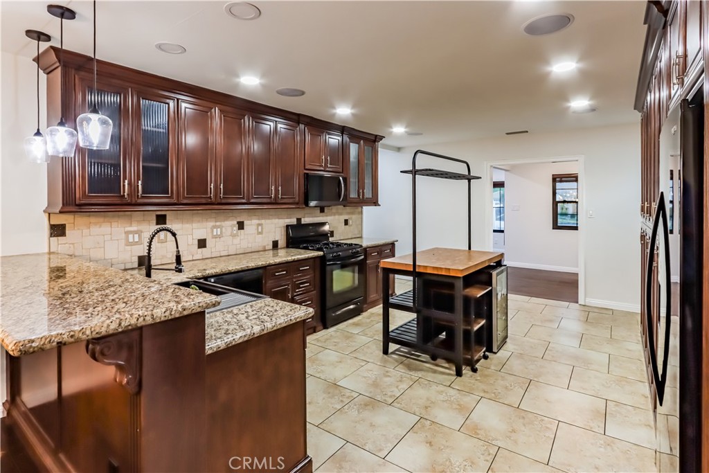 5442 E Walkerton Street Property Photo 13