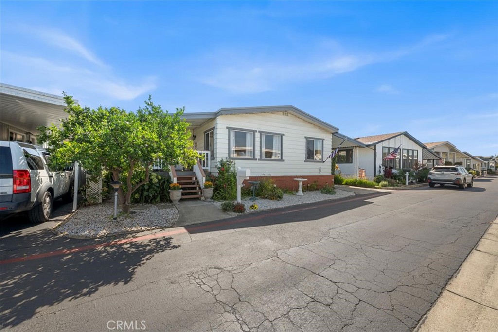 16222 Monterey Lane 360 Property Photo 2