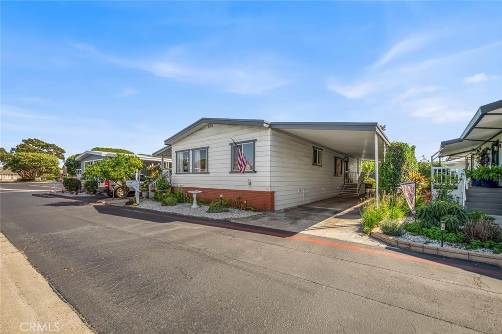 16222 Monterey Lane 360 Property Photo 7