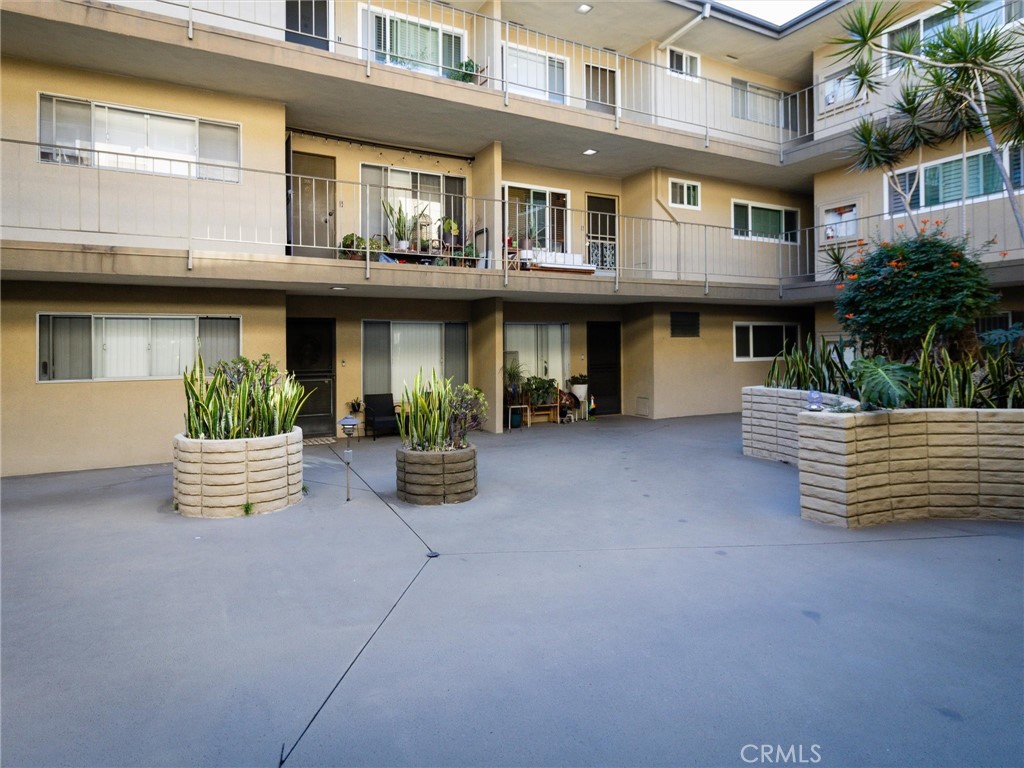 100 Hermosa 1c Property Photo 19
