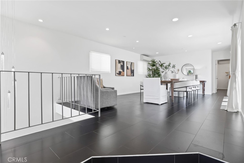 2076 Stanley Avenue Property Photo 15