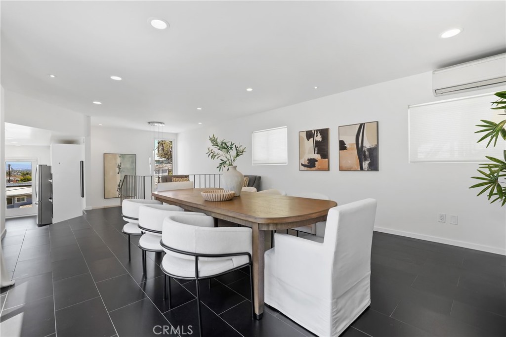 2076 Stanley Avenue Property Photo 16