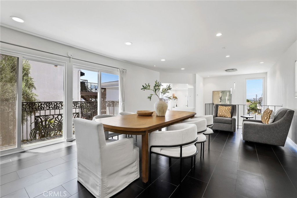 2076 Stanley Avenue Property Photo 17