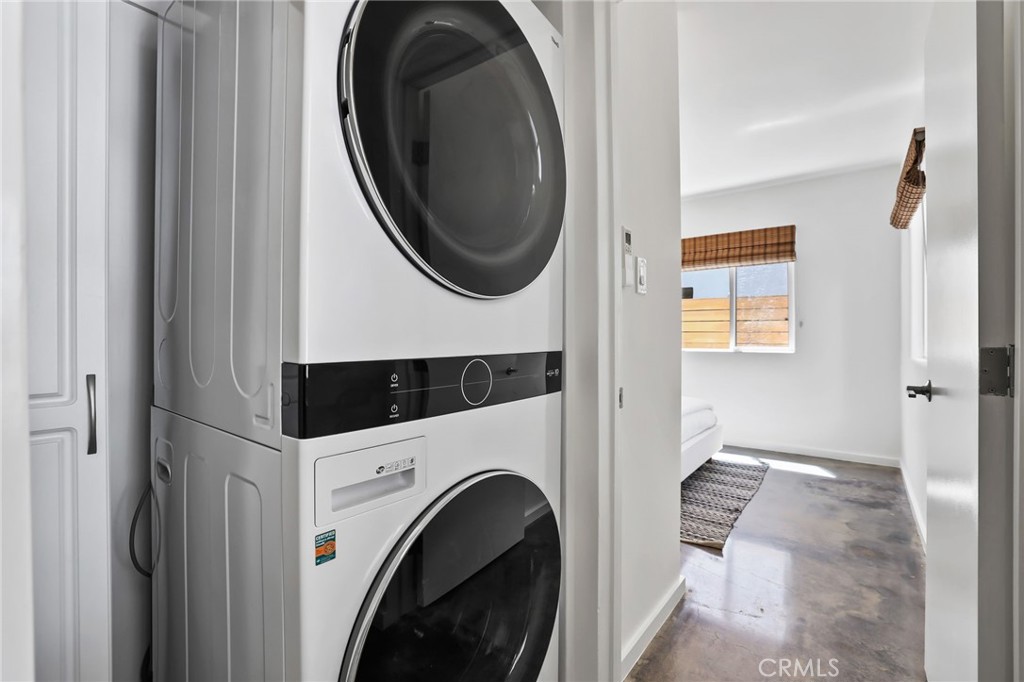 2076 Stanley Avenue Property Photo 45