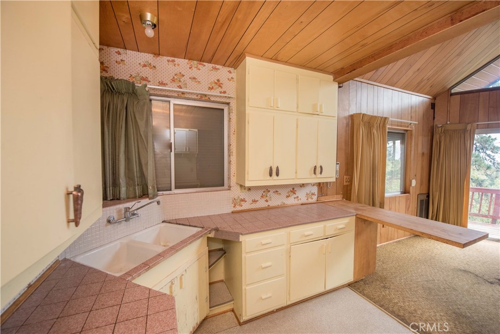 24 Fredalba Property Photo 21