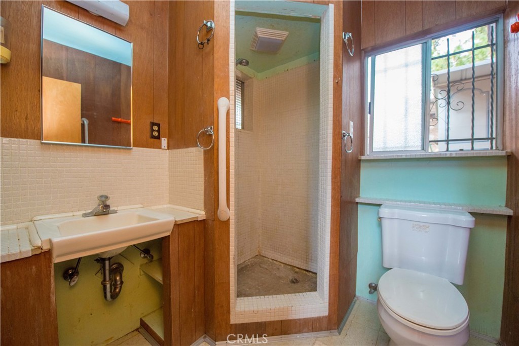 24 Fredalba Property Photo 26