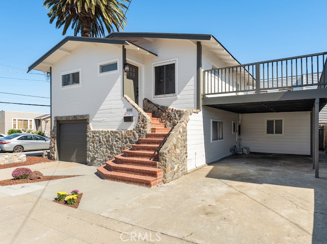 698 Masson Property Photo 3