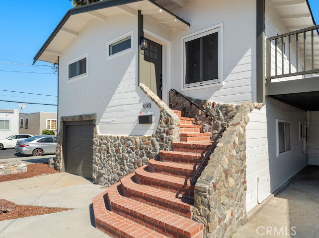 698 Masson Property Photo 4