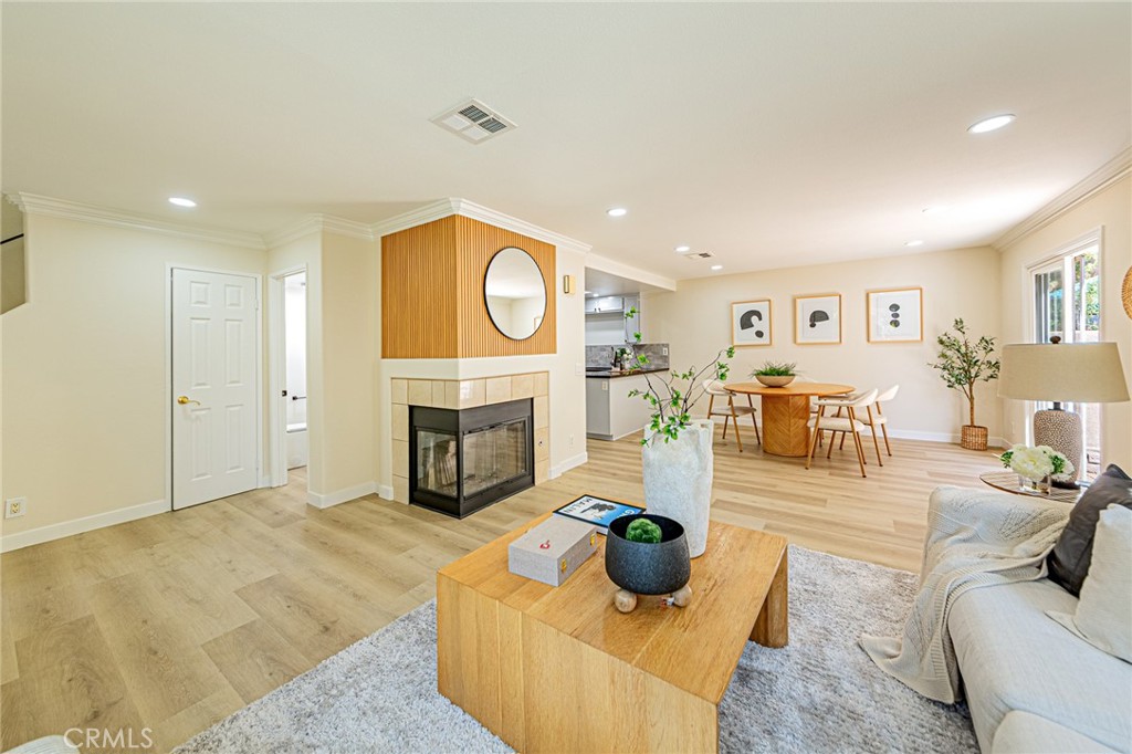 14682 Moon Crest Lane B Property Photo 6