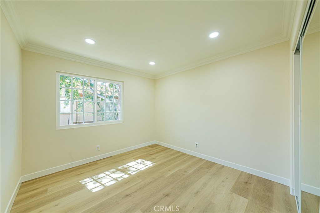 14682 Moon Crest Lane B Property Photo 12