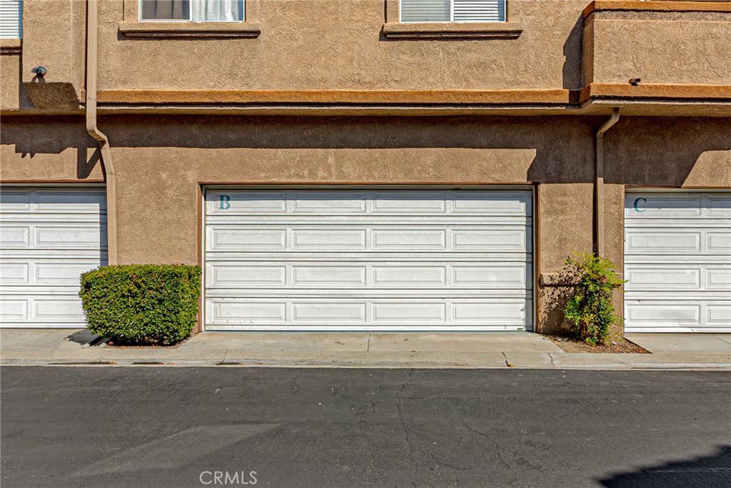 14682 Moon Crest Lane B Property Photo 18