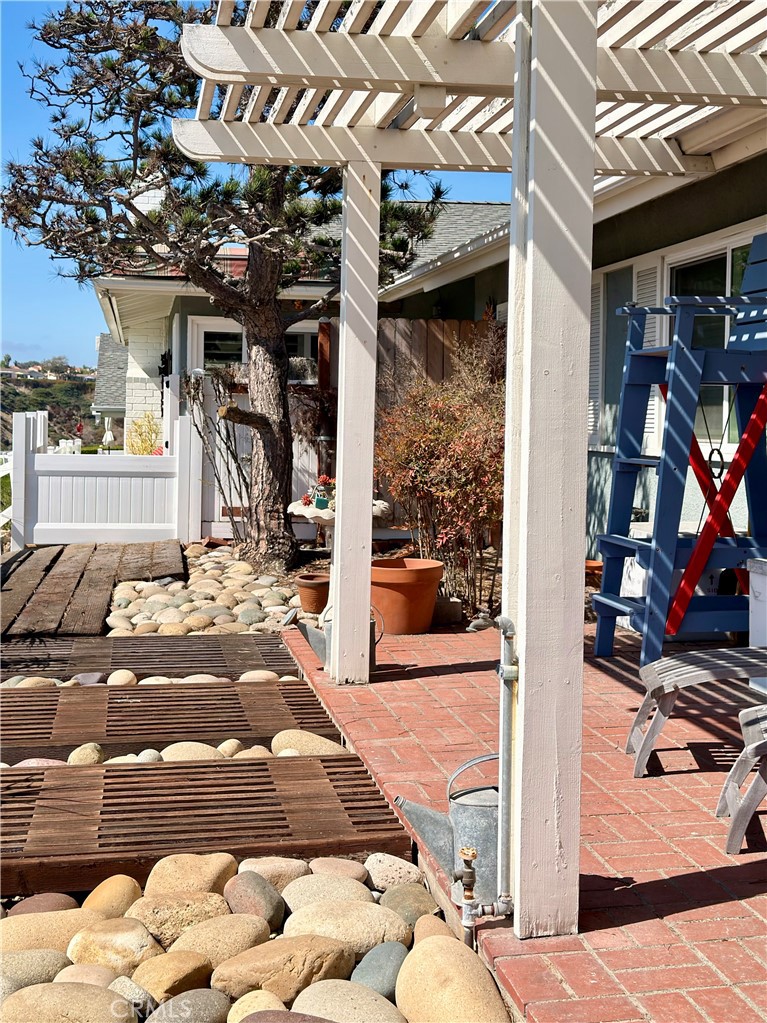 320 Camino San Clemente Property Photo 5