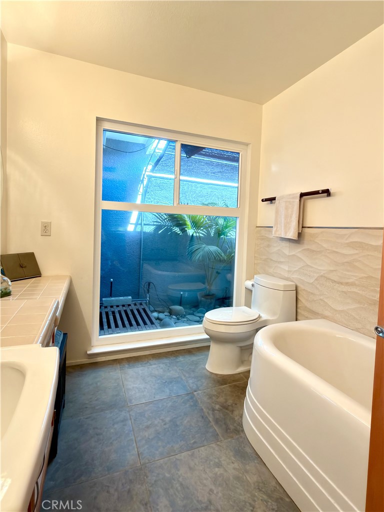 320 Camino San Clemente Property Photo 7