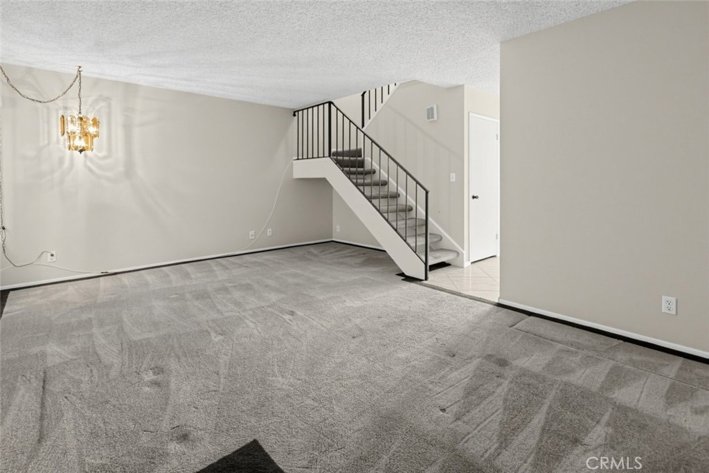 7043 Fulton Way Property Photo 5