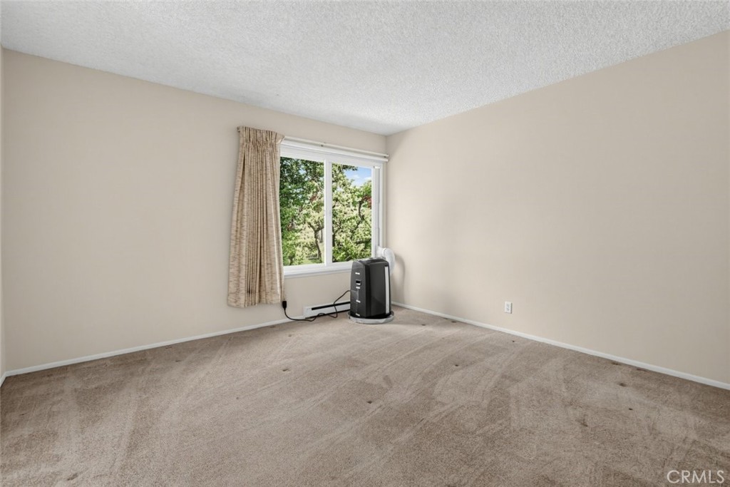 7043 Fulton Way Property Photo 7