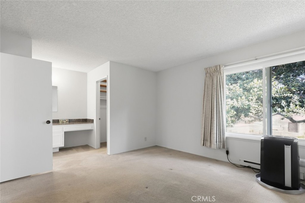 7043 Fulton Way Property Photo 9