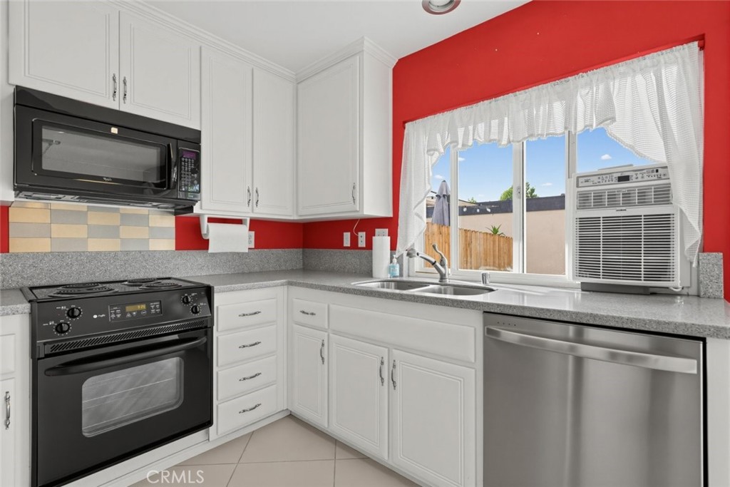 7043 Fulton Way Property Photo 12