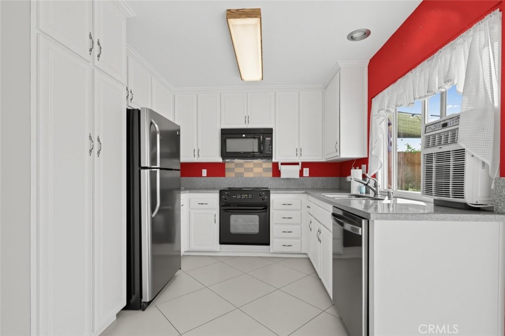 7043 Fulton Way Property Photo 14