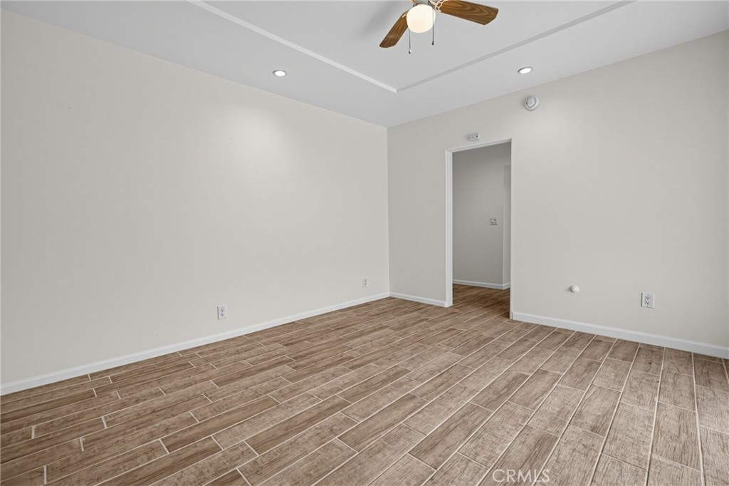 464 1/4 Camulos Street Property Photo 7