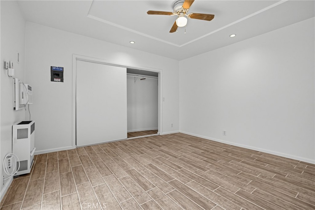 464 1/4 Camulos Street Property Photo 9