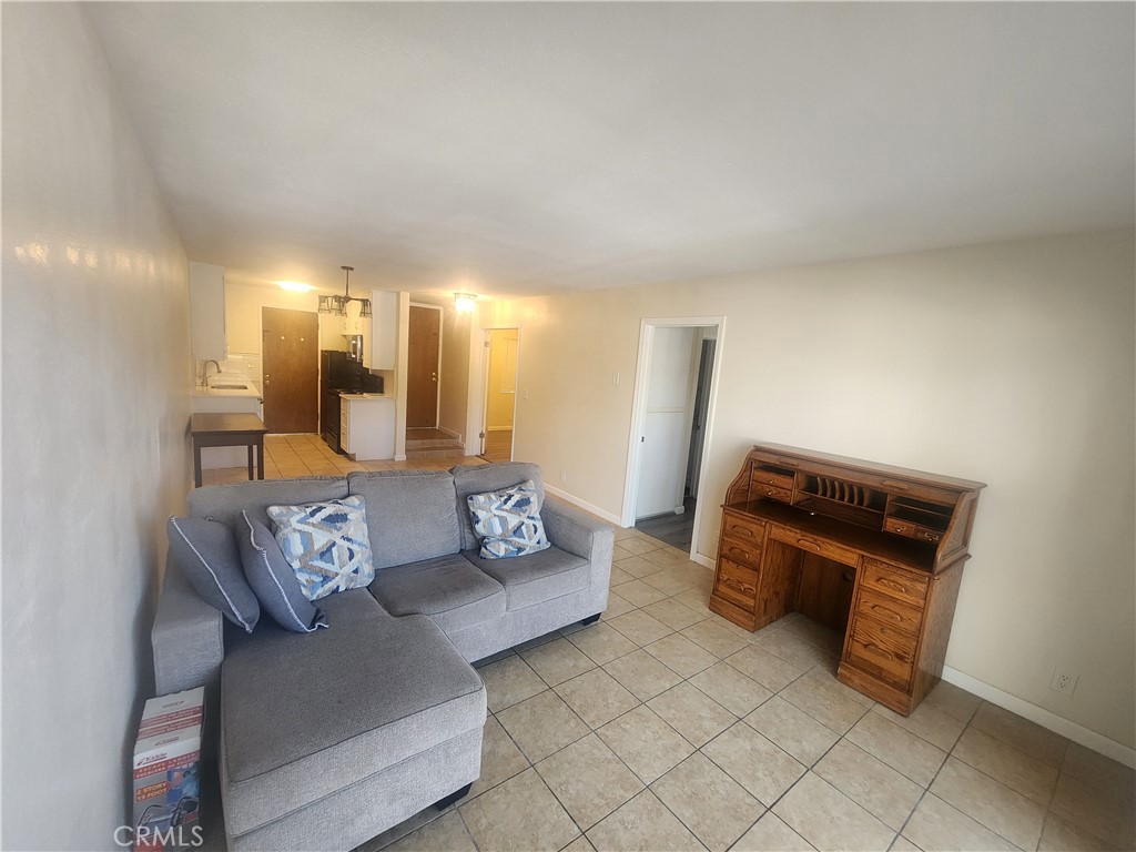 3565 Linden 115 Property Photo 10