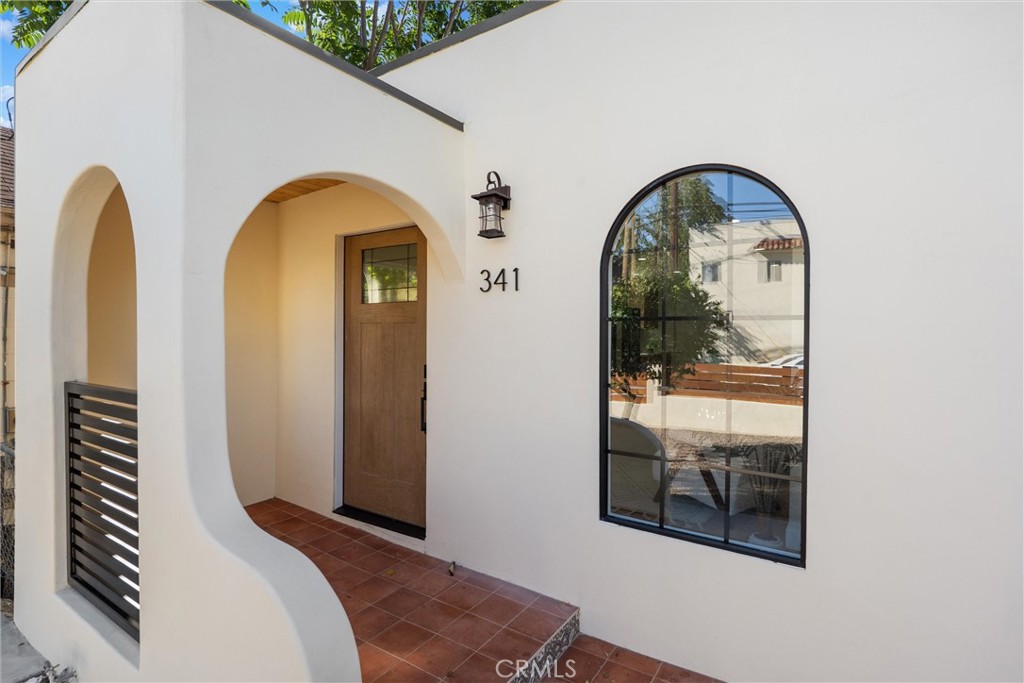 341 Douglas Street Property Photo 2