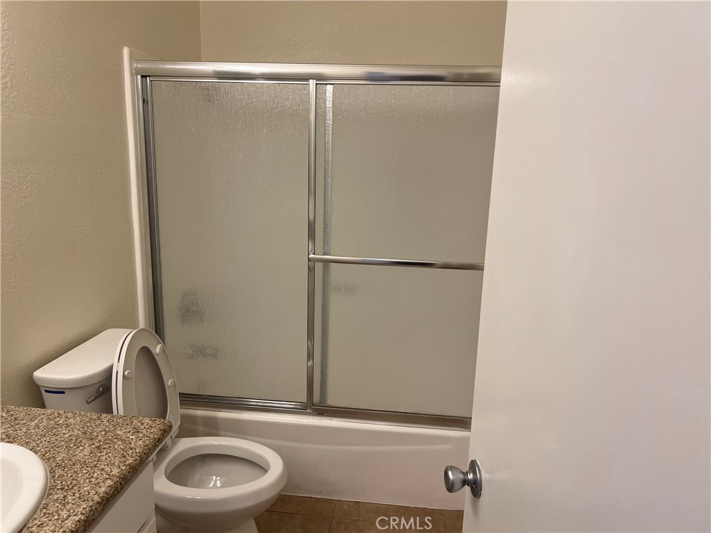 16541 Pro Circle B Property Photo 6