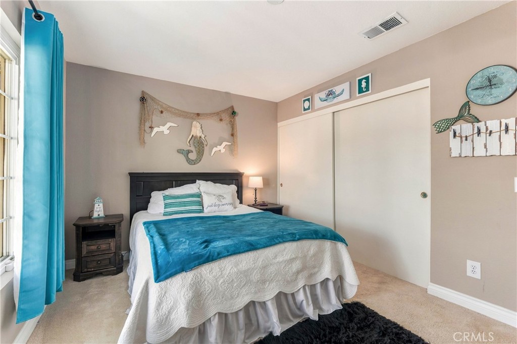 27605 Edgemont Drive Property Photo 19