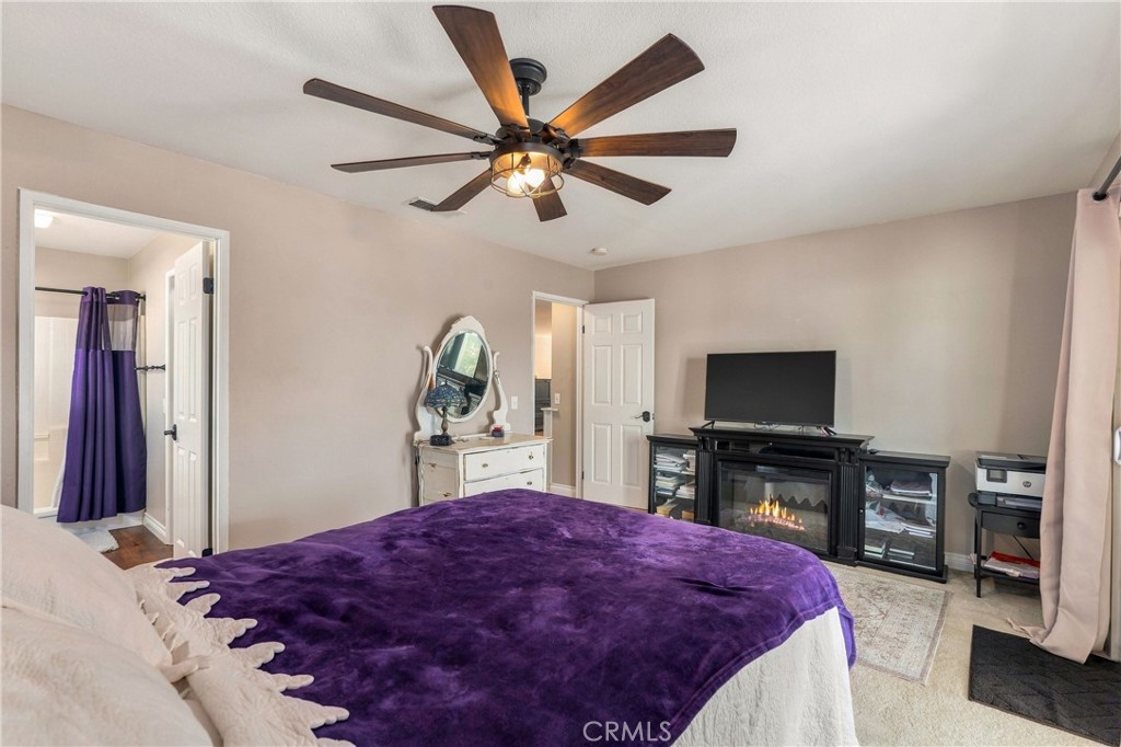 27605 Edgemont Drive Property Photo 24