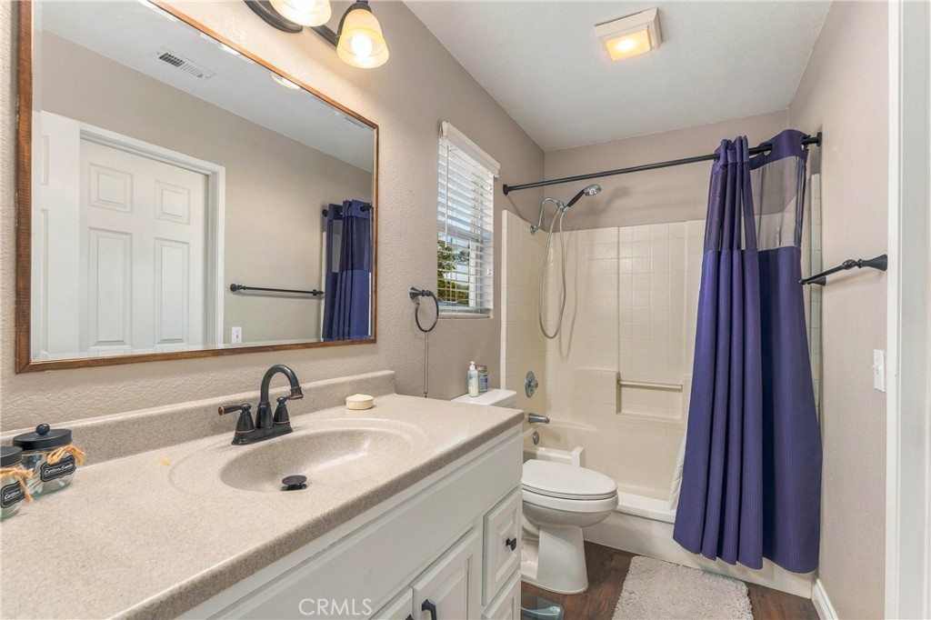 27605 Edgemont Drive Property Photo 25