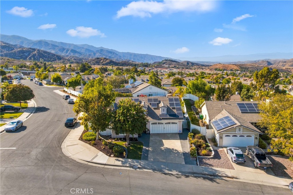 27605 Edgemont Drive Property Photo 41
