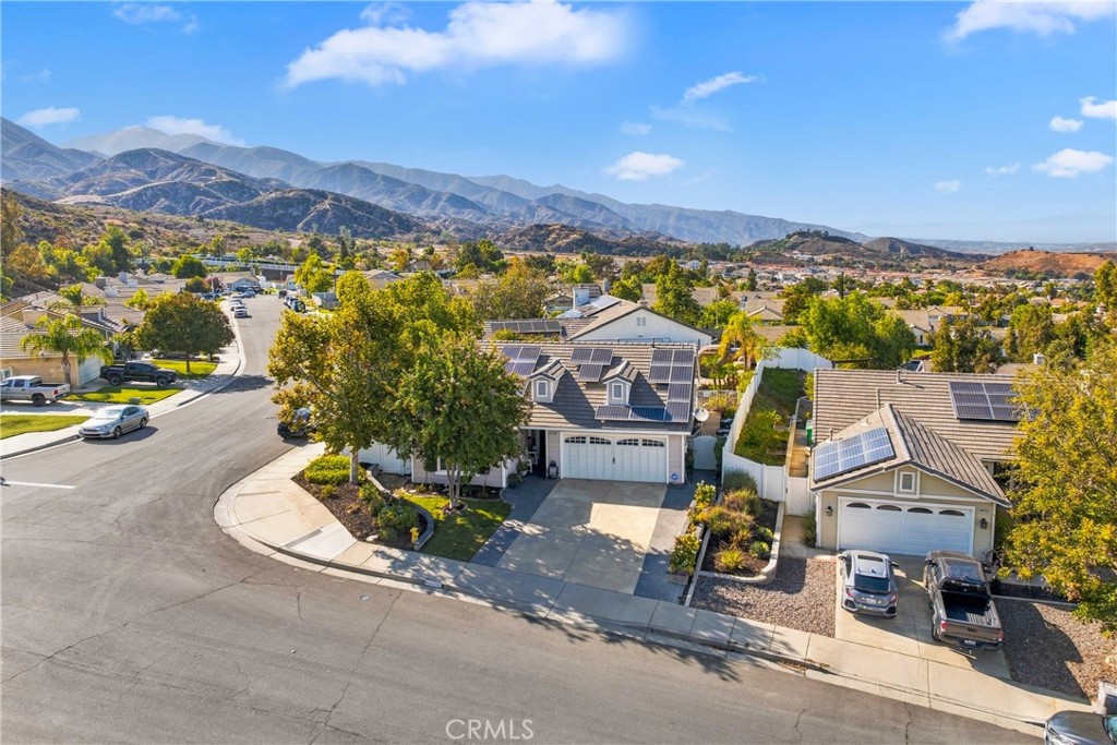 27605 Edgemont Drive Property Photo 42